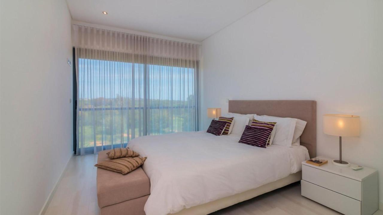 Apartamentos Cavalo Preto Beach Resort Картейра Экстерьер фото
