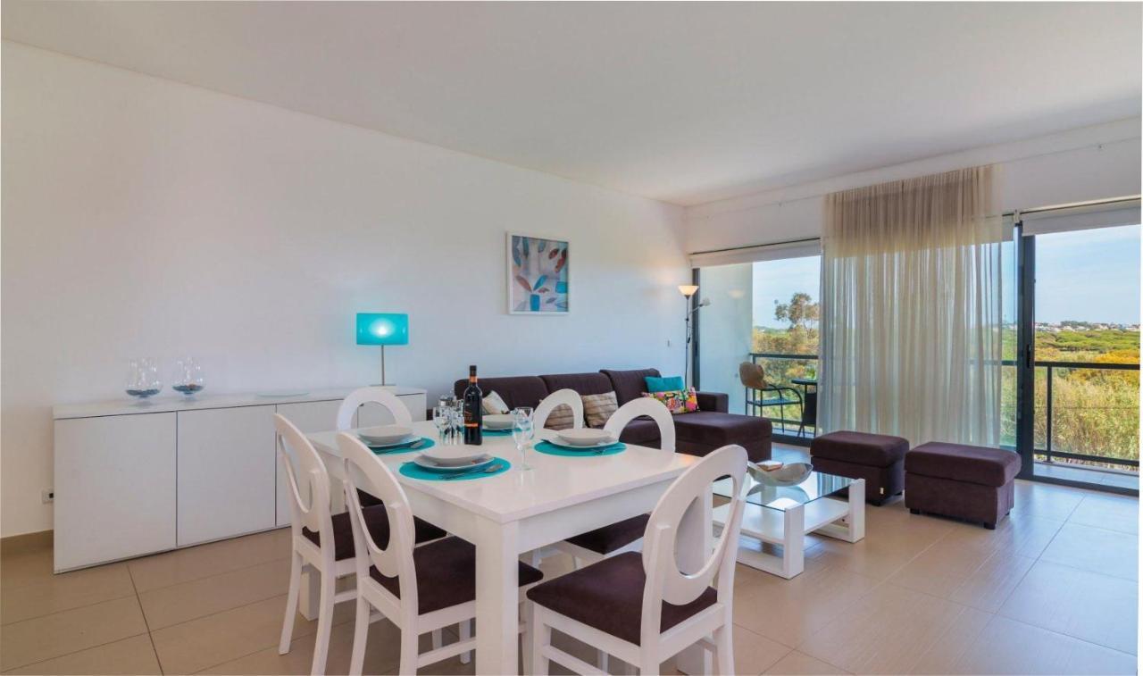 Apartamentos Cavalo Preto Beach Resort Картейра Экстерьер фото